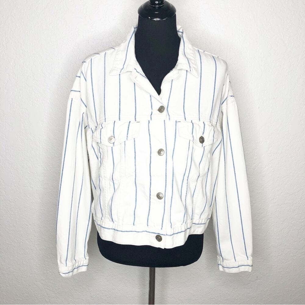 American Eagle off white and blue striped denim jacket size Large